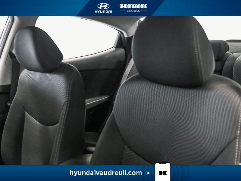 2016 Hyundai Elantra White Saint-Eustache - photo #13