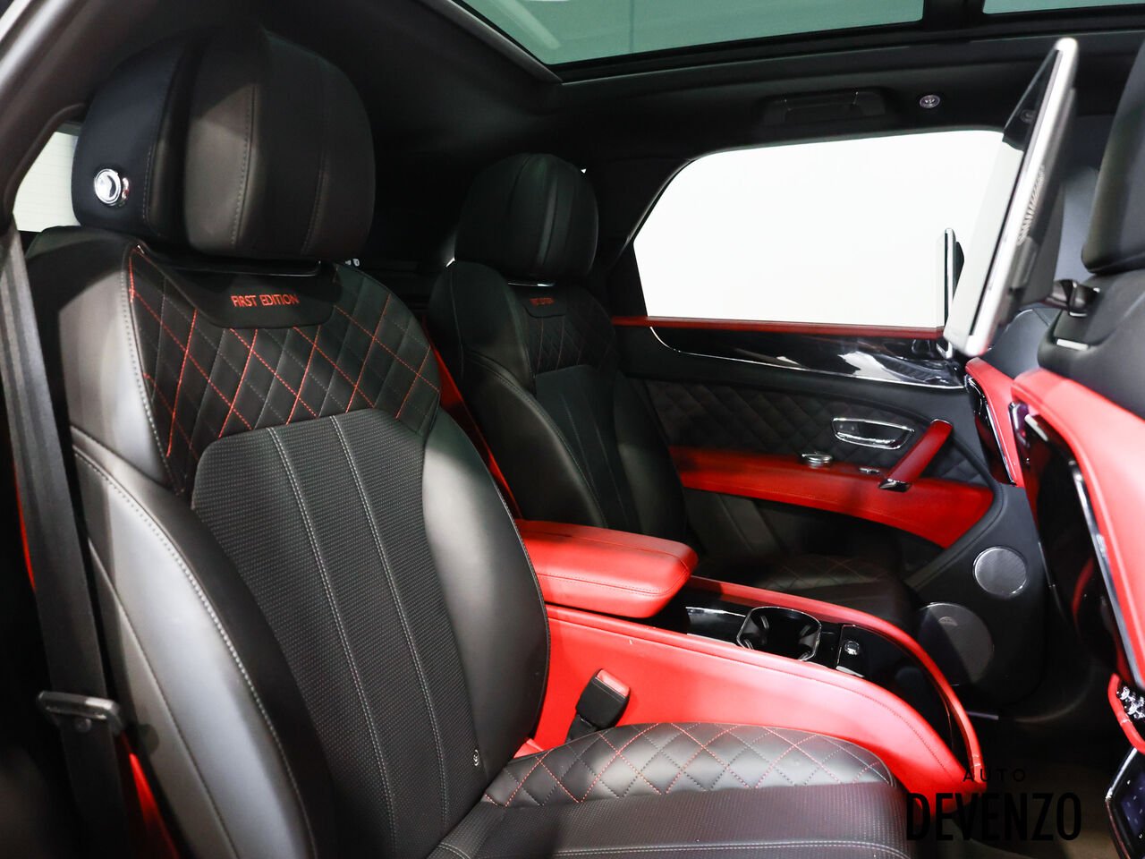 2017 Bentley Bentayga Black Saint-Eustache - photo #9