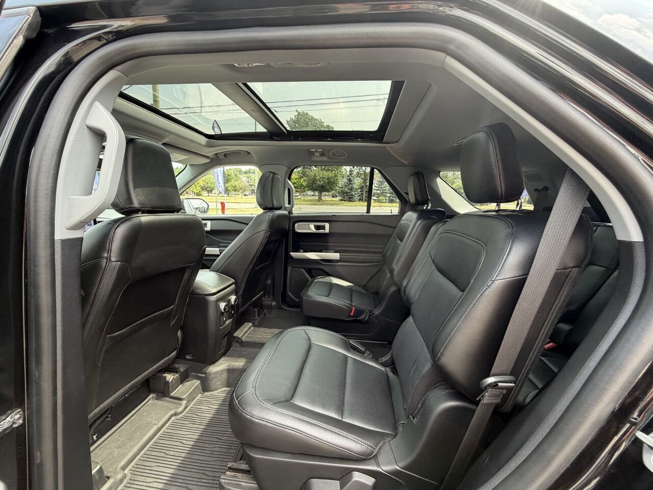 2022 Ford EXPLORER Black Montmagny - photo #7