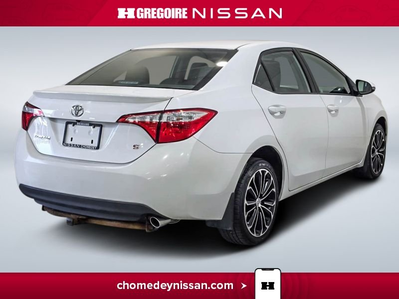 2016 Toyota Corolla White Blainville - photo #8