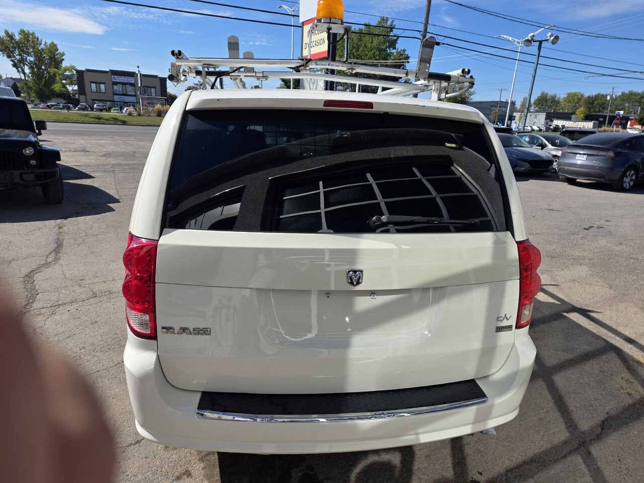 2013 Ram Fourgon cargo White  - photo #3
