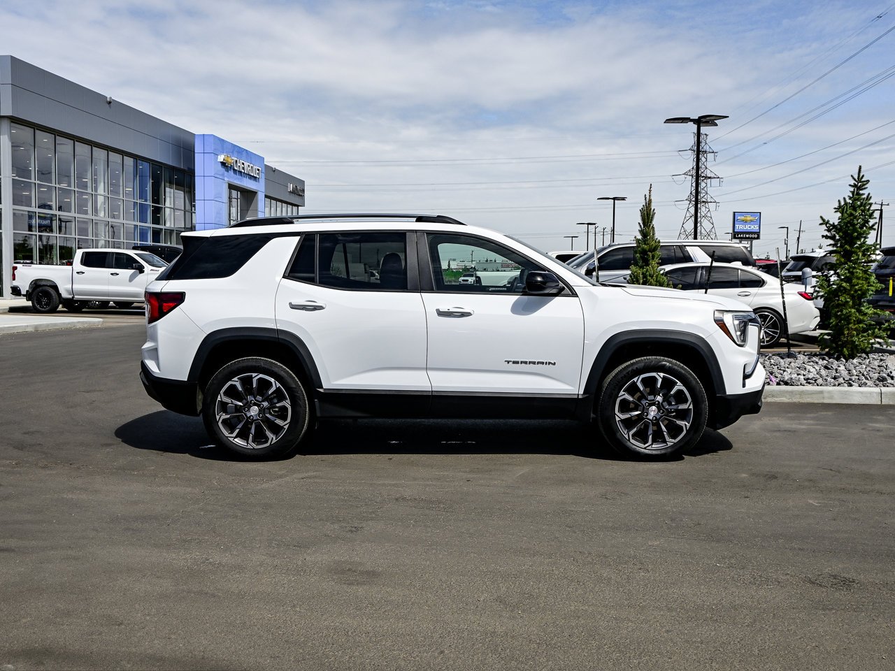 2026 GMC Terrain AWD 4dr Elevation White Sherwood Park - photo #14