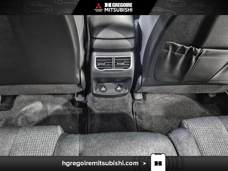 2023 Hyundai Santa Fe White Blainville - photo #28