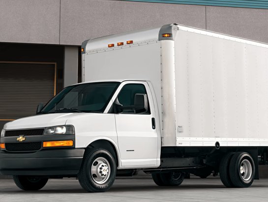 2024 Chevrolet Express Commercial Cutaway 2024 Summit White