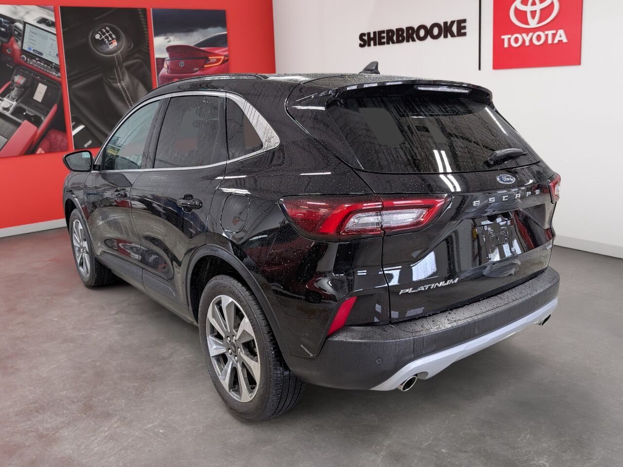 Ford Escape PLATINUM/AWD/SIÈGES CHAUFFANT/VOLANT CHAUFFANT/AC BIZONE 2025 Noir Sherbrooke - photo #5