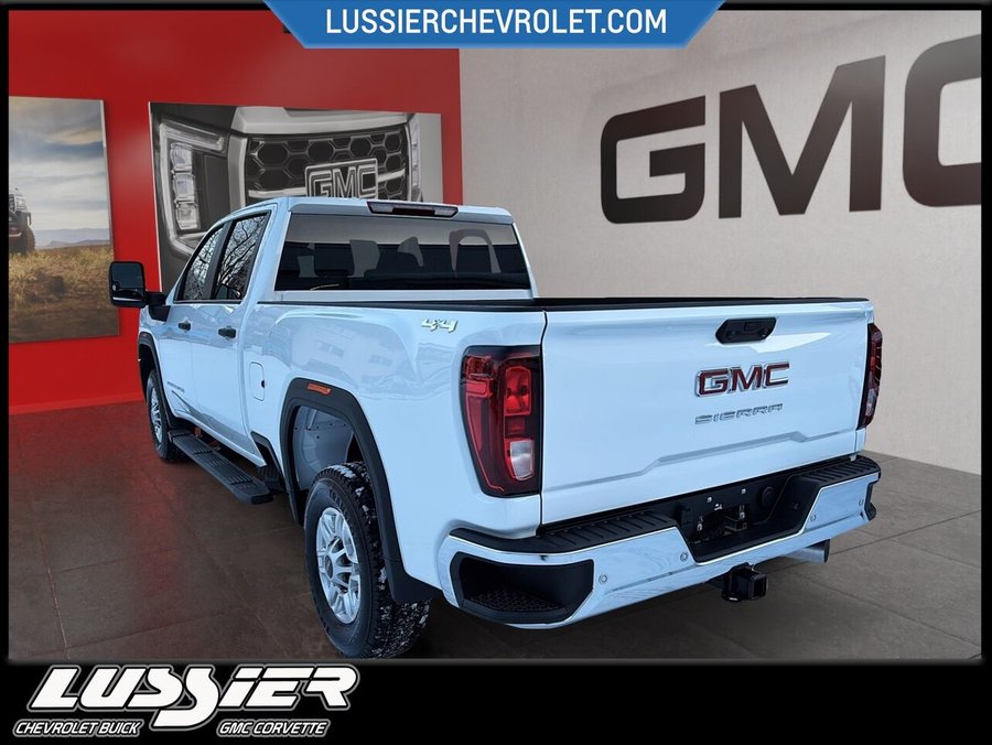 GMC Sierra 2500HD Pro cabine multiplace 4RM 159 po 2026 Blanc sommet