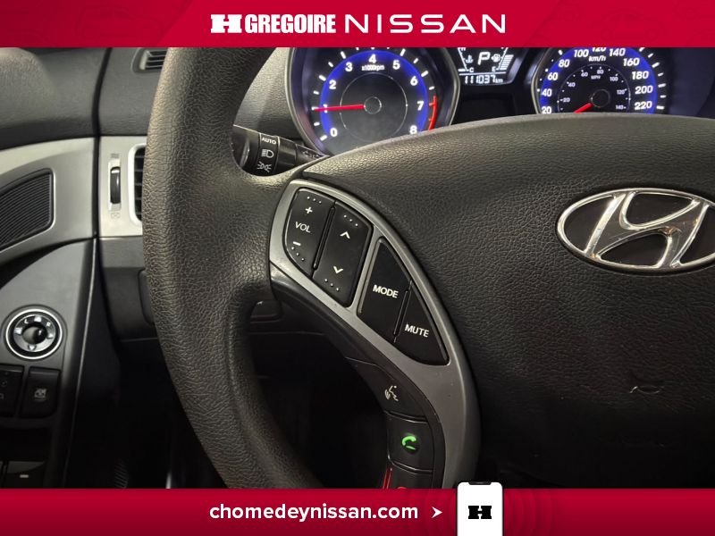 Hyundai Elantra 2016 Bleu Blainville - photo #17