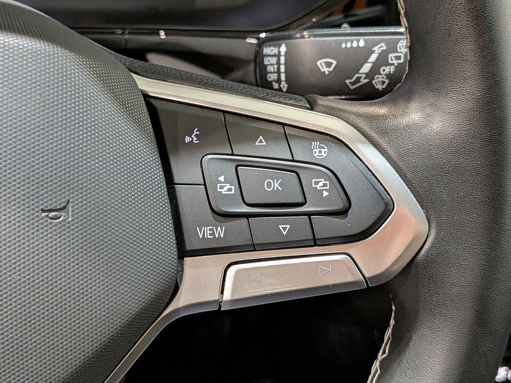 2022 Volkswagen Taos Highline 4MOTION White Val-David - photo #15