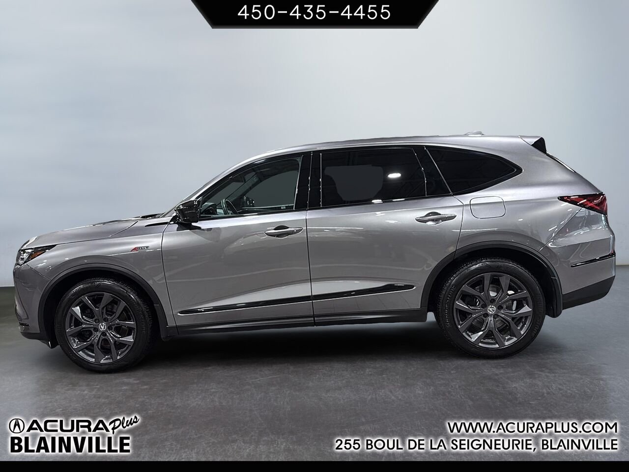 2024 Acura MDX Grey Blainville - photo #4