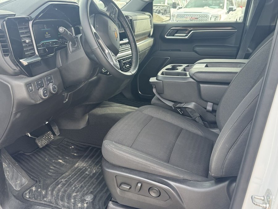 2025 CHEVROLET SILVERADO K1500 LT 2025 White