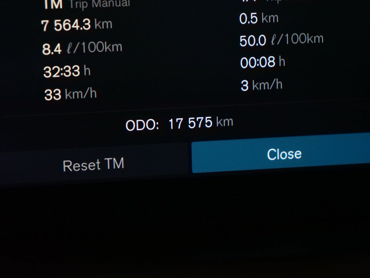 2025 Volvo XC90 Plug-In Hybrid T8 ULTRA BRIGHT Black Montreal - photo #10