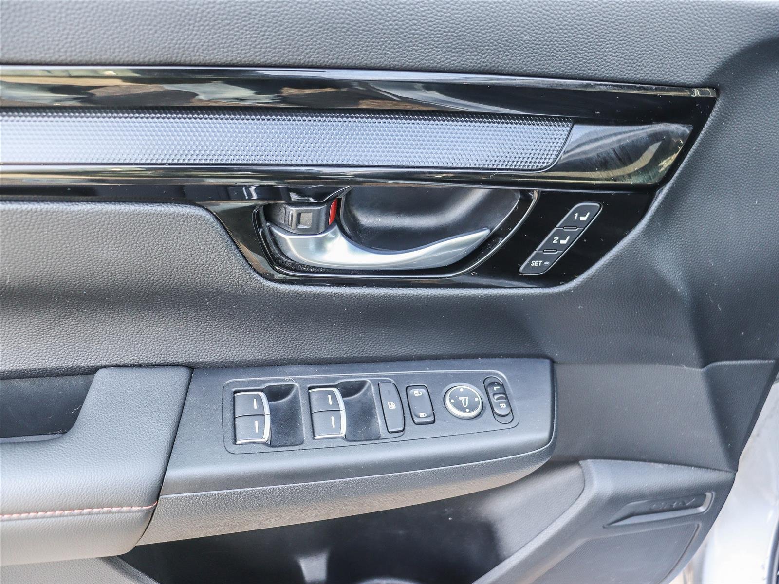 Honda CR-V hybride Touring 2023 Silver Ottawa & Gatineau - photo #9