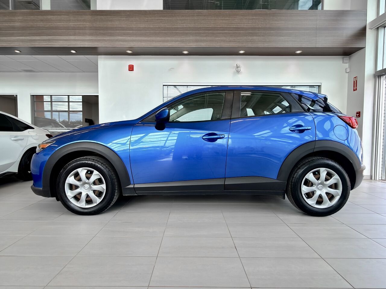 2017 Mazda CX-3 Blue Notre-Dame-des-Prairies - photo #6