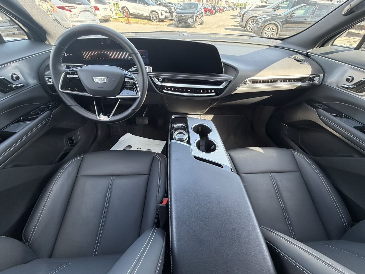 2024 Cadillac LYRIQ TECH FINANCEMENT À PARTIR DE 0.99% Silver Laval - photo #25