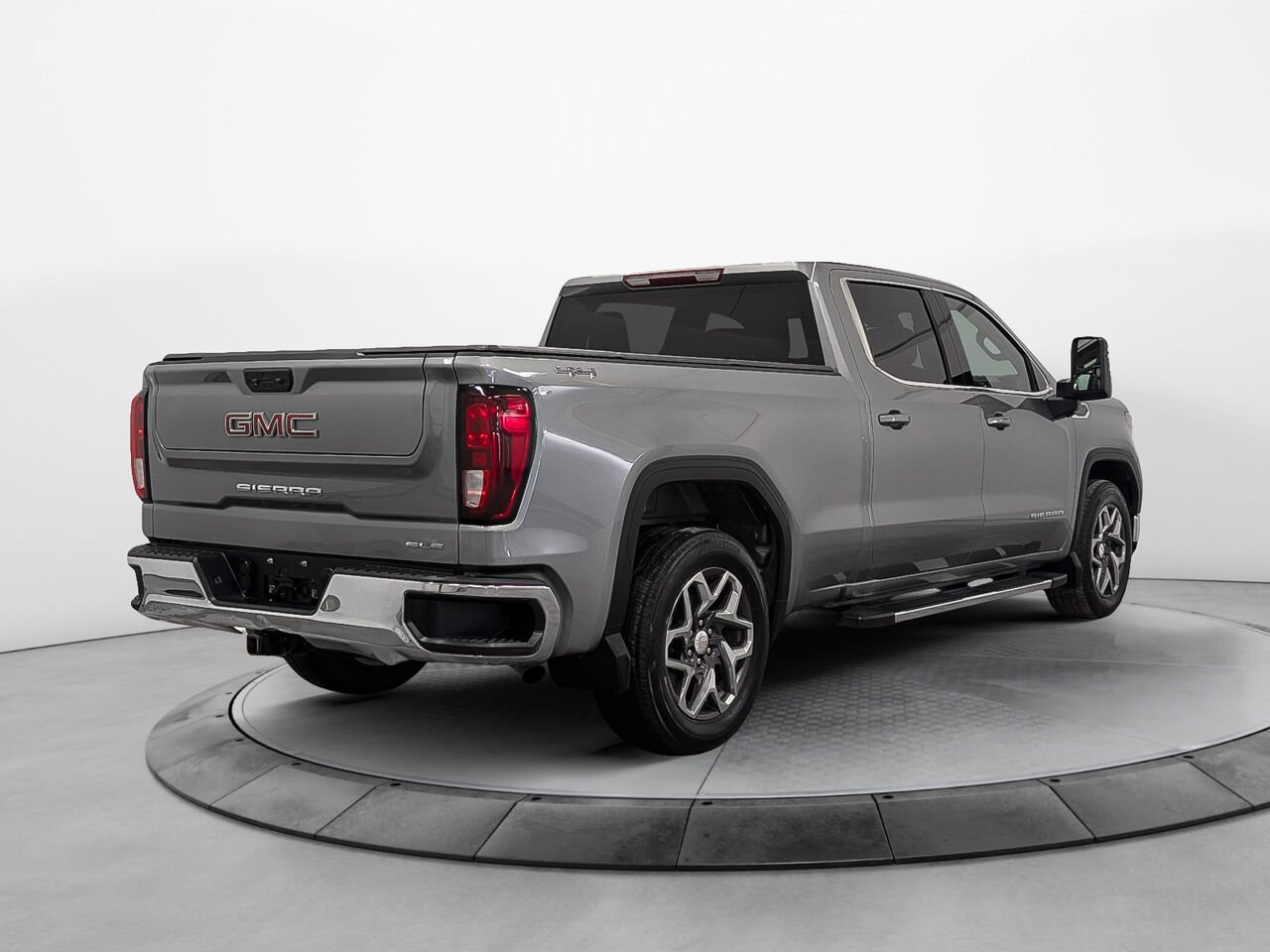 GMC Sierra 1500 4WD Crew Cab Moteur 2.7L 6 places 2023 Gris Sherbrooke - photo #2
