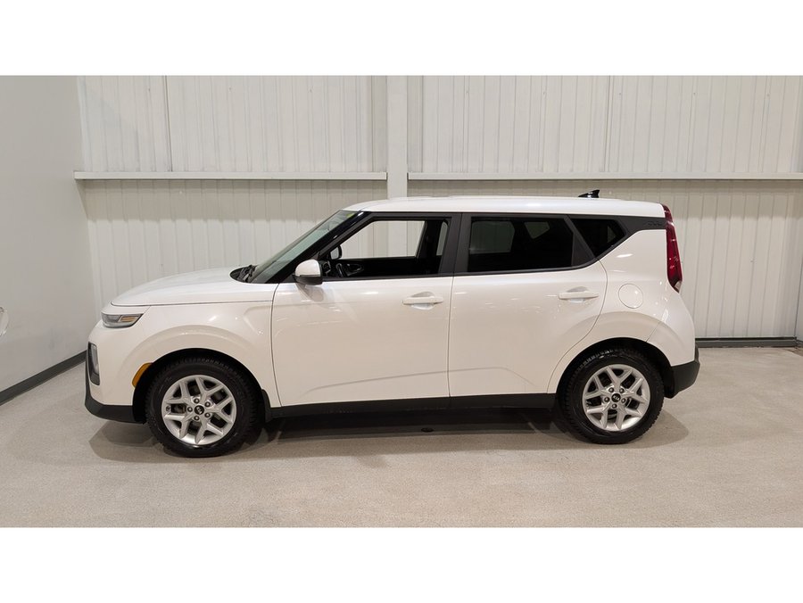 2022 Kia Soul 2022 White