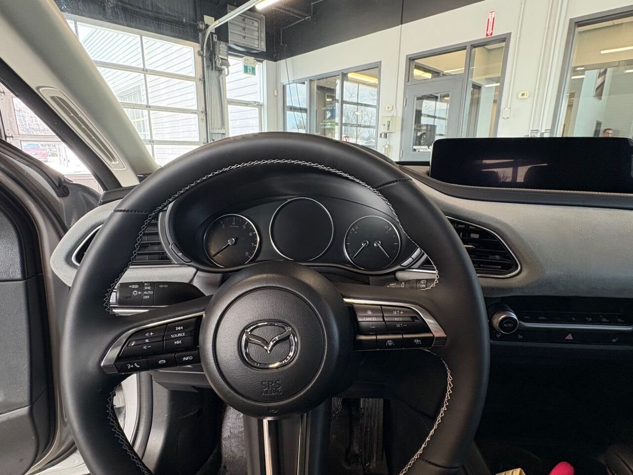 MAZDA CX-30 KURO GT TURBO 2026 Gris aéro métallisé Châteauguay - photo #4