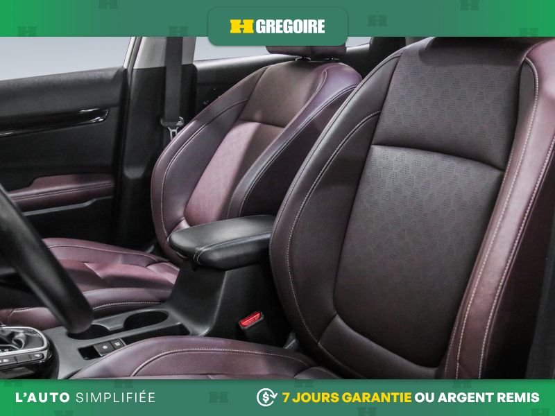 Kia Seltos 821104 | SX Turbo AUTO A/C CUIR TOIT NAV MAGS CAM RECUL BLE 2023 Blanc Laval - photo #15