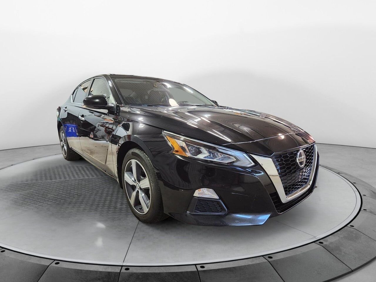 2021 Nissan Altima VIN 1N4BL4BW4MN335429 Black Chicoutimi - photo #1