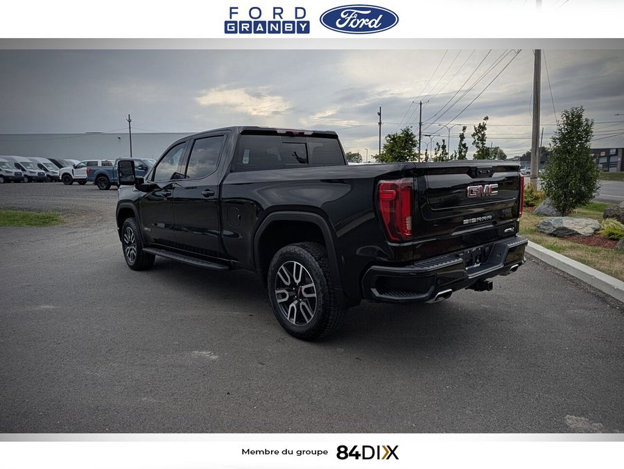 GMC Sierra 1500 AT4 cabine multiplace 4RM 157 po 2024 Noir