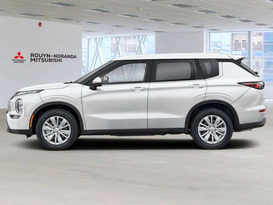 2026 Mitsubishi Outlander ES S-AWC White Diamond