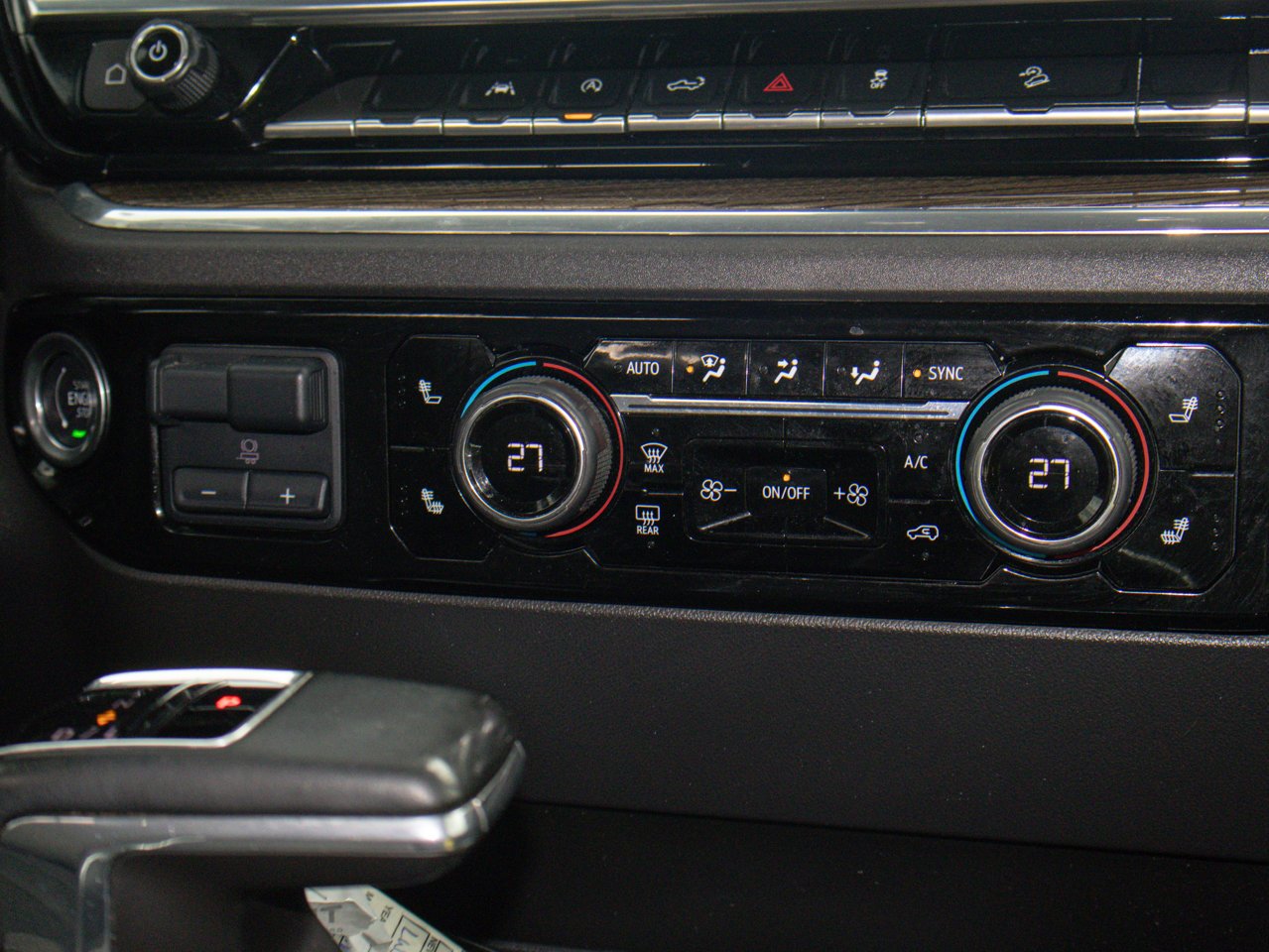 2024 Chevrolet Silverado 1500 4WD Crew Cab 147 RST Black Sherwood Park - photo #29