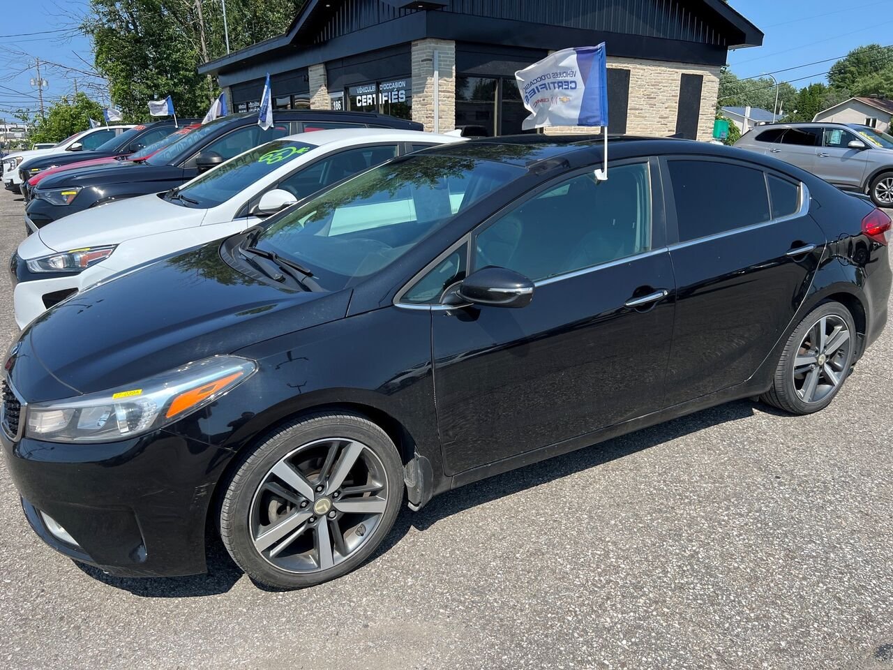 Kia Forte Berline 4 portes, automatique, SX 2017 Noir Châteauguay - photo #0