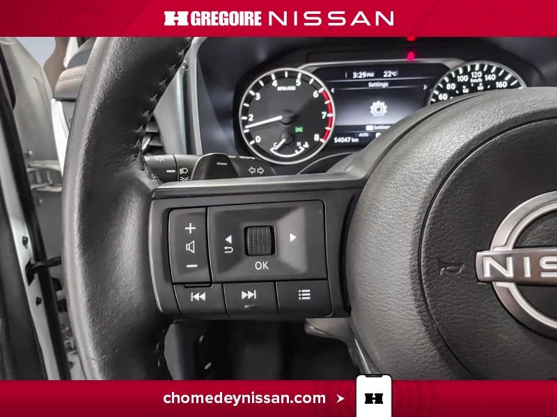 Nissan Rogue 2024 Blanc Laval - photo #18