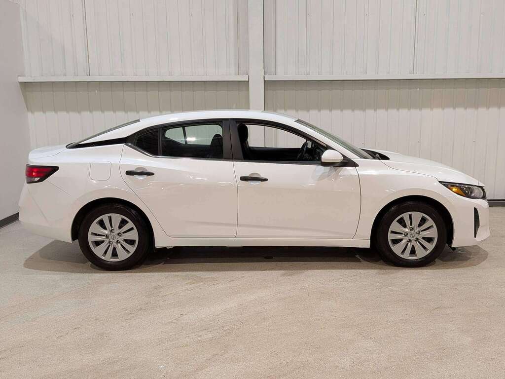 2024 Nissan Sentra S Plus CVT White Val-David - photo #3
