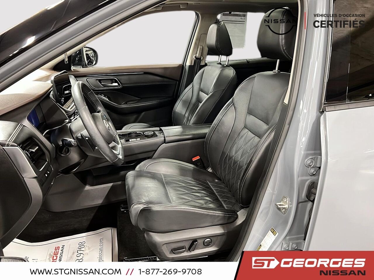 2022 Nissan Rogue Grey Saint-Georges - photo #8