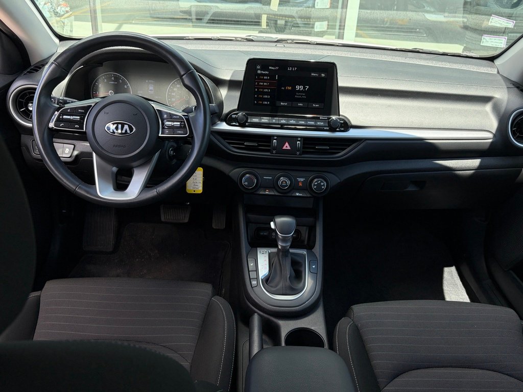 2021 Kia Forte White Gatineau - photo #15