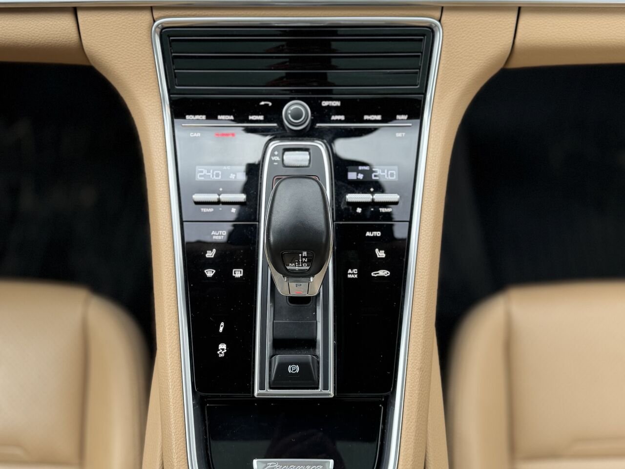 2019 Porsche Panamera 4 Chrono Blue Granby - photo #24