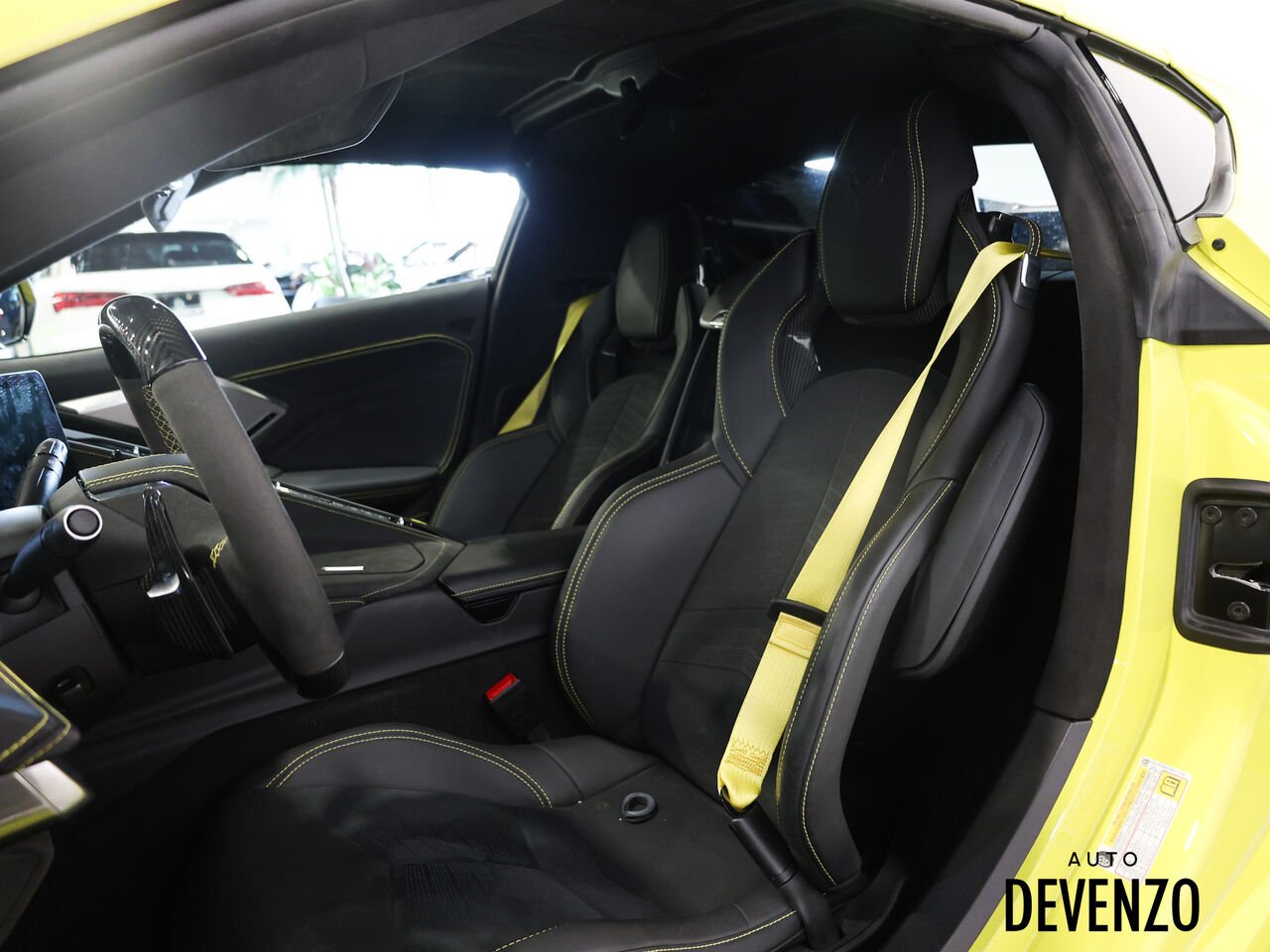 Chevrolet Corvette 2024 Jaune Saint-Eustache - photo #15