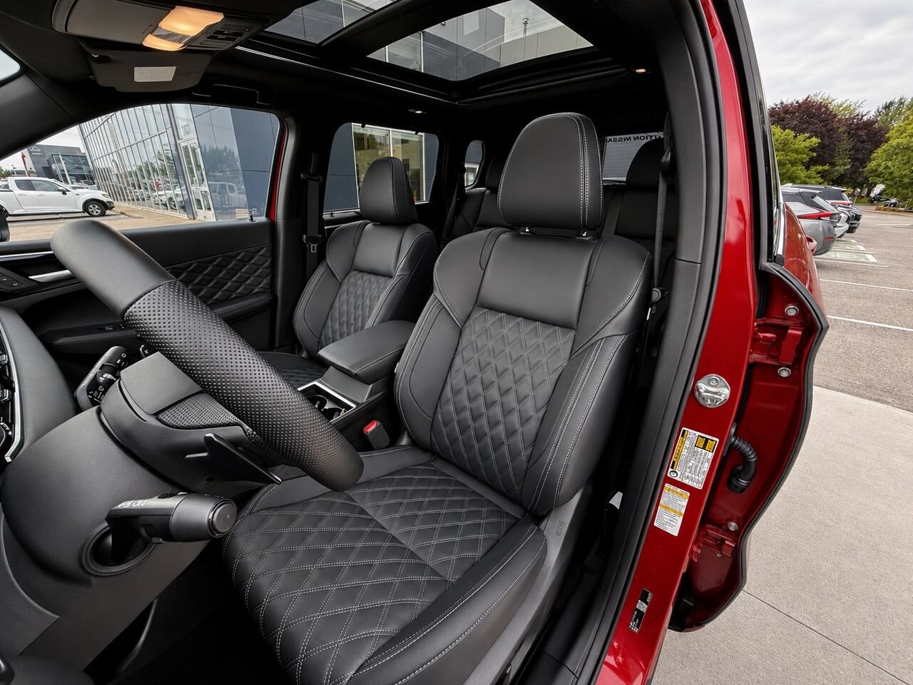 2026 NISSAN Rogue Plug-In Hybrid ROGUE PHEV PLATINE Royal Red Châteauguay - photo #10