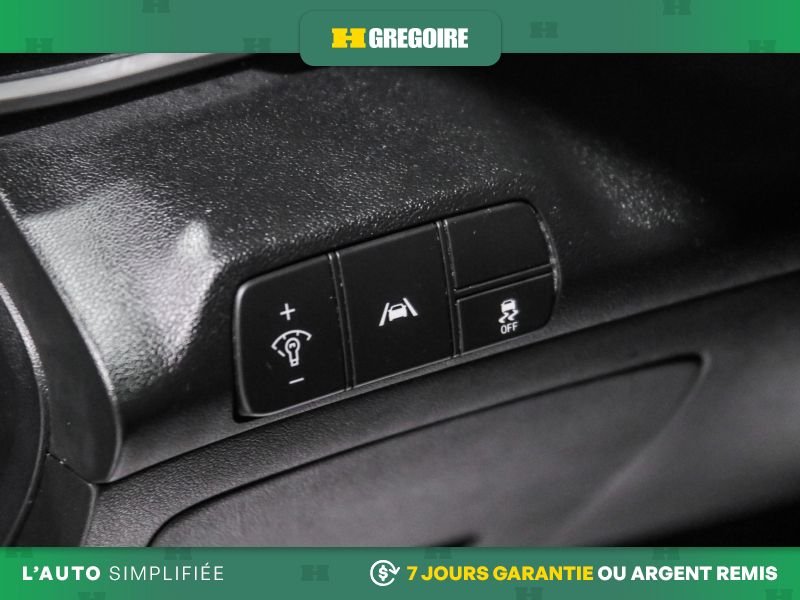 Hyundai Elantra 730566 | Preferred AUTO A/C GR ELECT MAGS CAM BLUETOOTH 2022 Blanc Laval - photo #16
