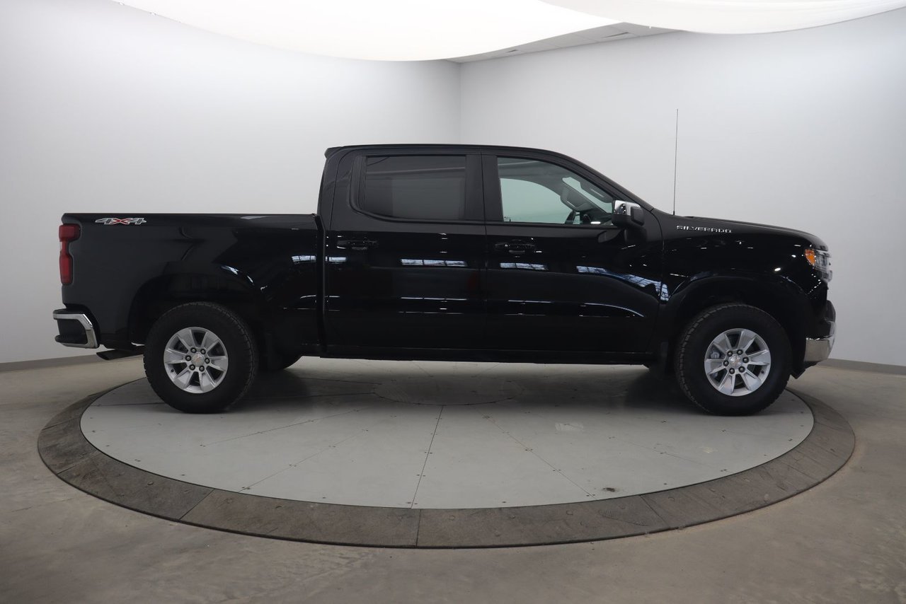 Chevrolet Silverado 1500 NIV 2GCUKDED4S1122348 2025 Noir Chicoutimi - photo #2