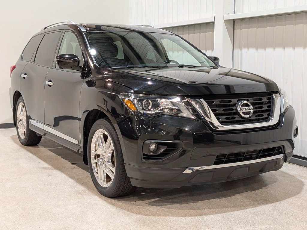 2019 Nissan Pathfinder 4x4 Platinum Black Val-David - photo #3