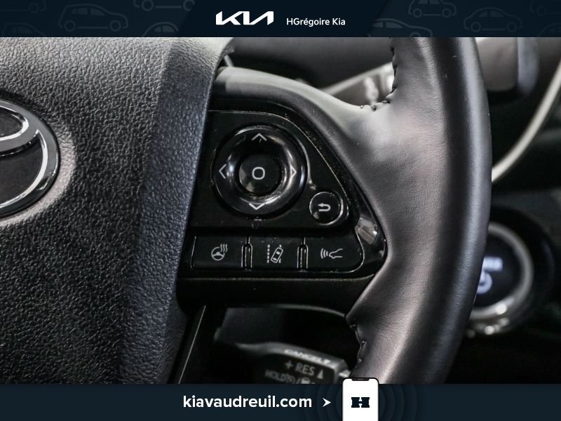 2021 Toyota Prius Blue Blainville - photo #14