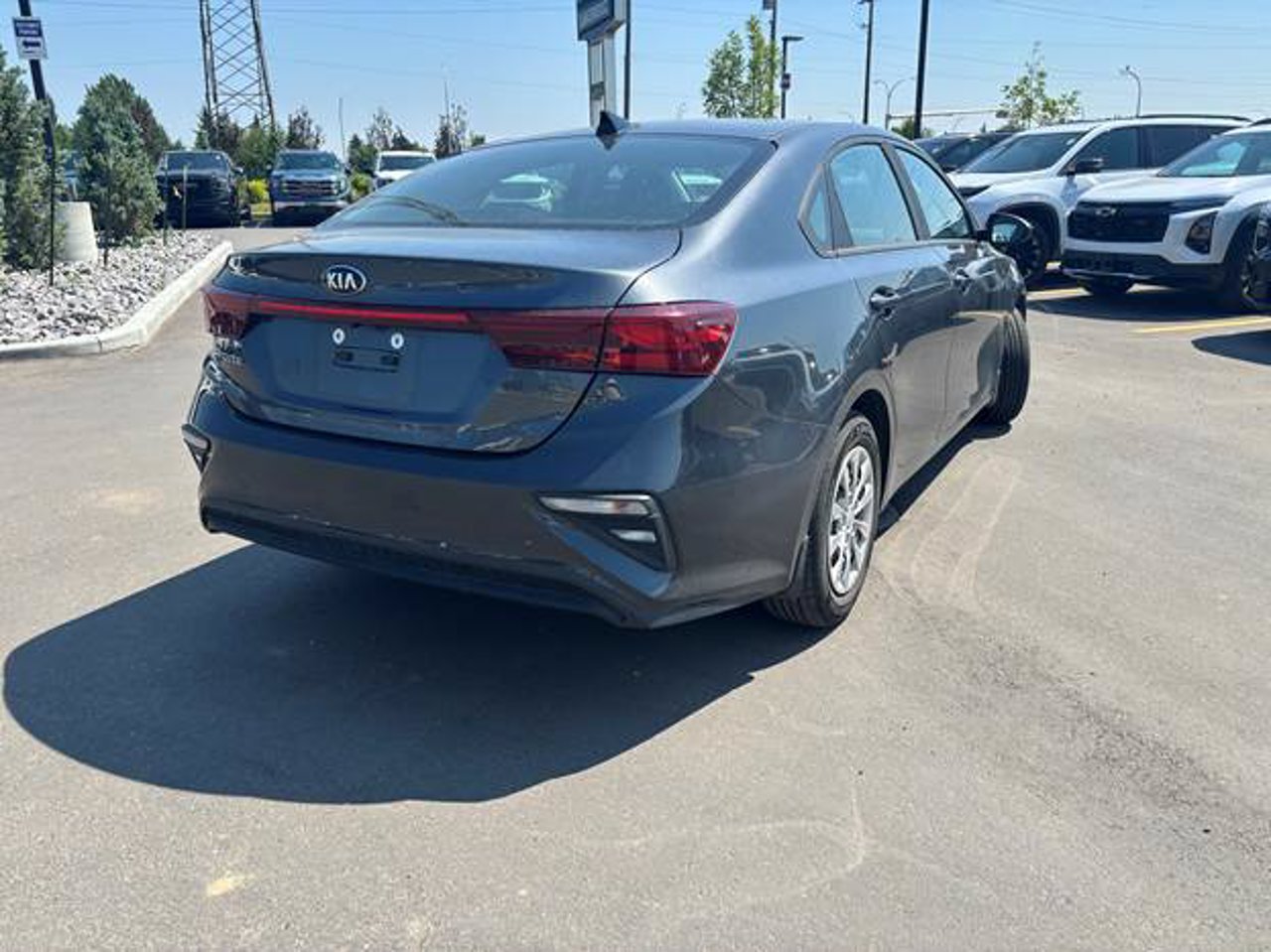 2021 Kia Forte LX IVT Grey Sherwood Park - photo #4