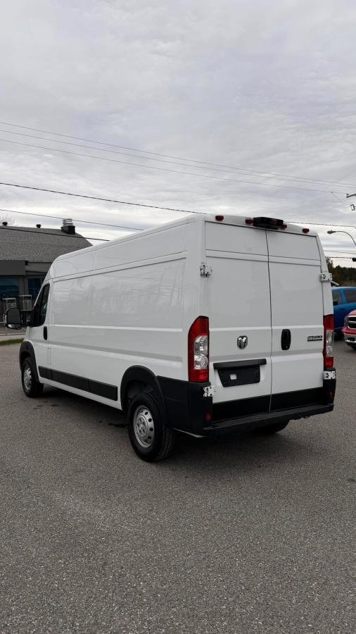 2023 RAM ProMaster Cargo Van White Lac Mégantic - photo #7