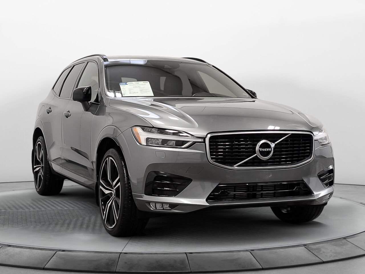Volvo XC60 T6 AWD R-Design Toit pano Volant+sièges chauffants 2020 Autre Sherbrooke - photo #1