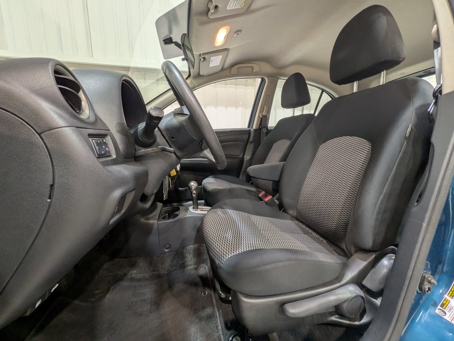2017 Nissan Micra Blue