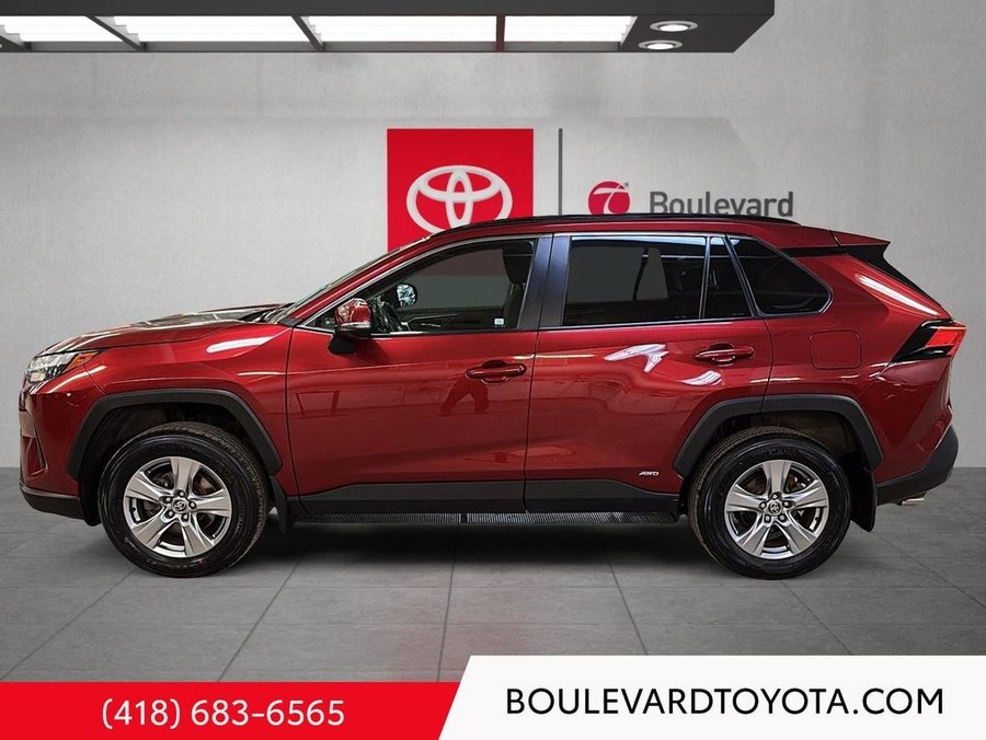 2022 Toyota RAV4 2022 Red