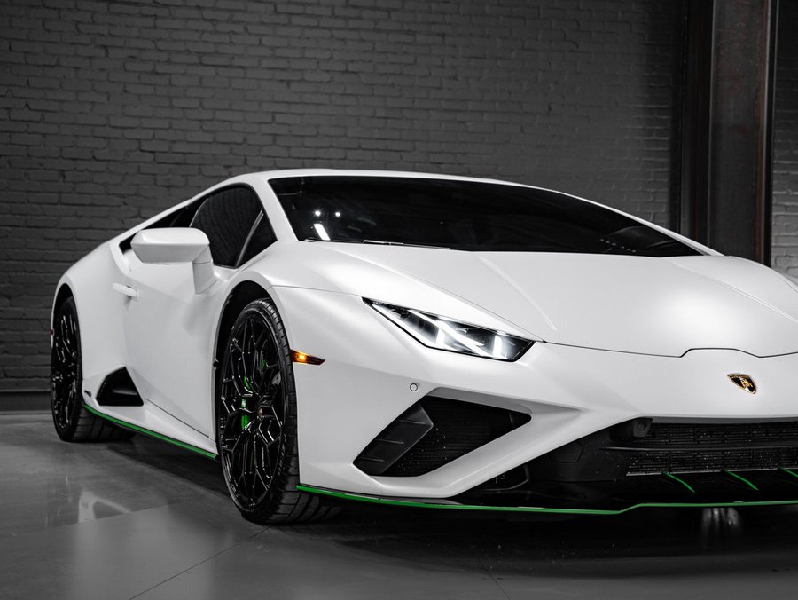 2020 Lamborghini Huracan EVO 2020 White