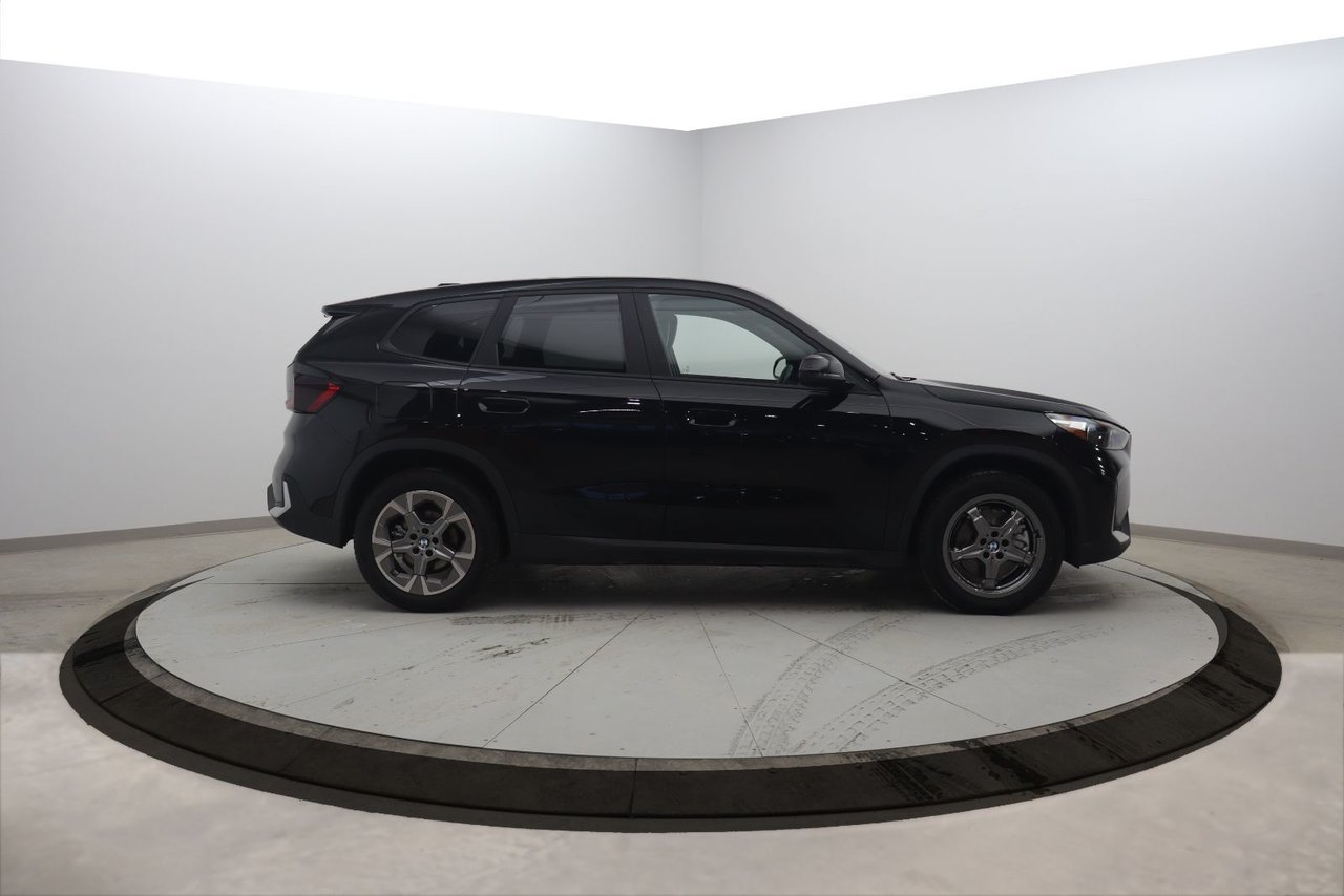 BMW X1 NIV WBX73EF0XS5166643 2025 Noir Chicoutimi - photo #2