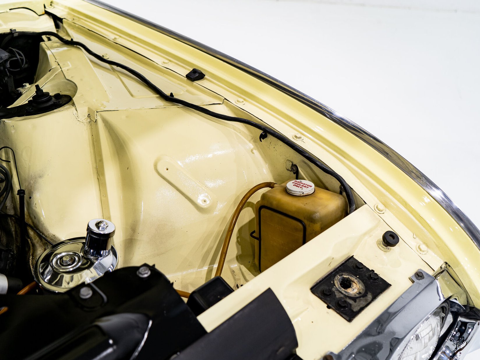 Ford Thunderbird Beautifully Presented From Older Restoration with original bill of sale 1962 Jaune Montréal - photo #56