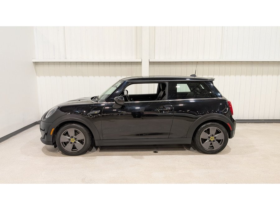2022 MINI 3 Door 2022 Black