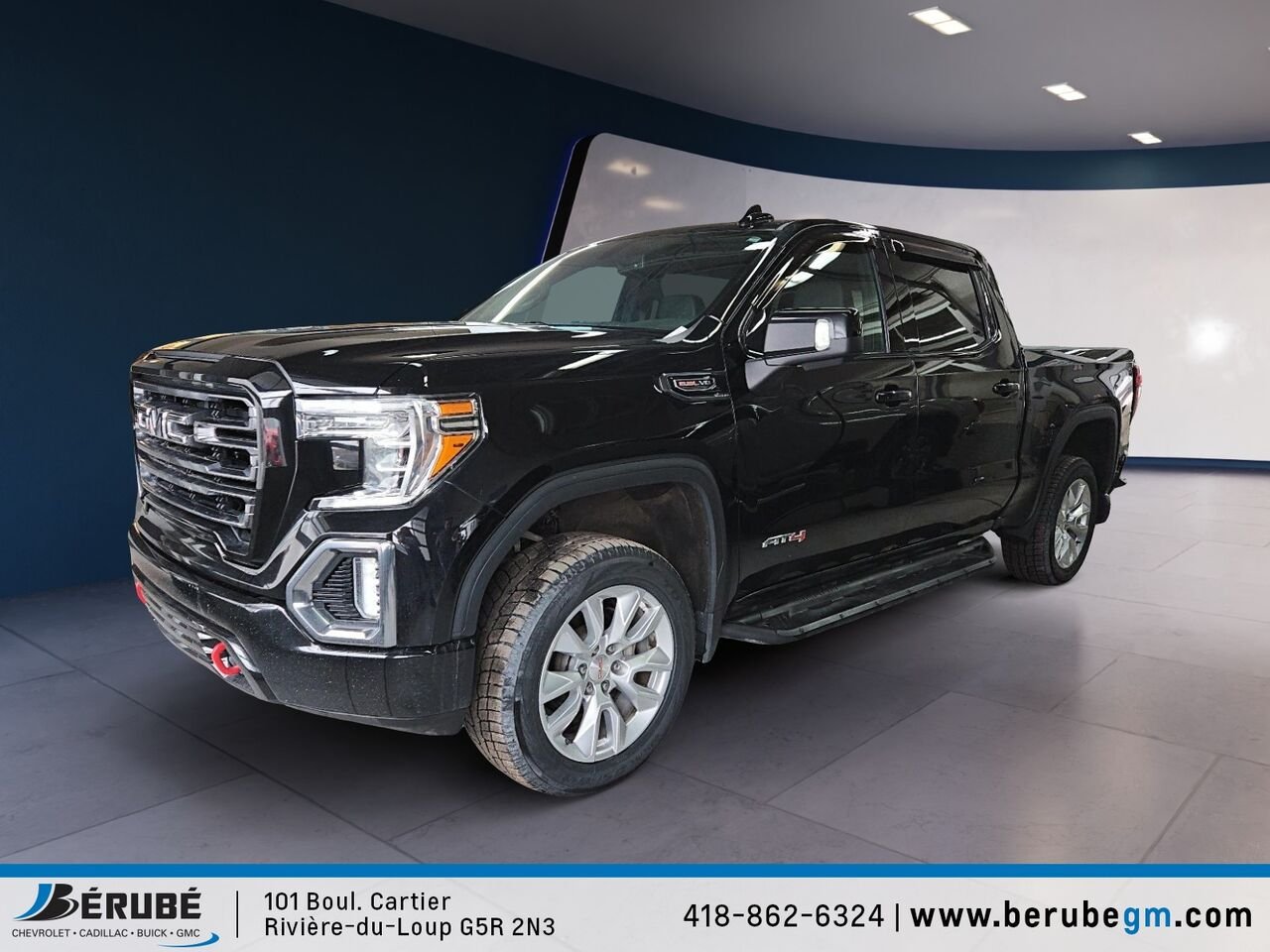GMC SIERRA 1500 CREW CAB 4WD AT4 6.2 2022 Noir Rivière-du-Loup - photo #0