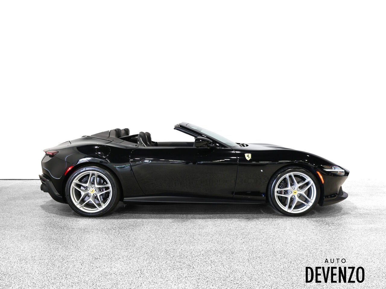 Ferrari Roma 2025 Noir Saint-Eustache - photo #1