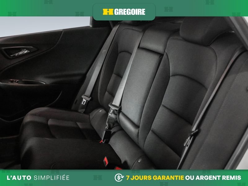 Chevrolet Malibu 2023 Blanc Saint-Eustache - photo #22